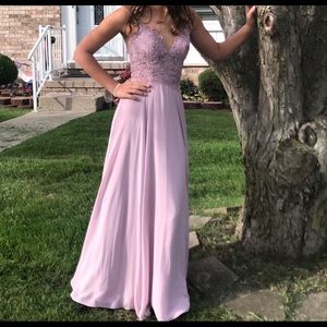 long homecoming/prom/formal gown w/FREE BRACELET